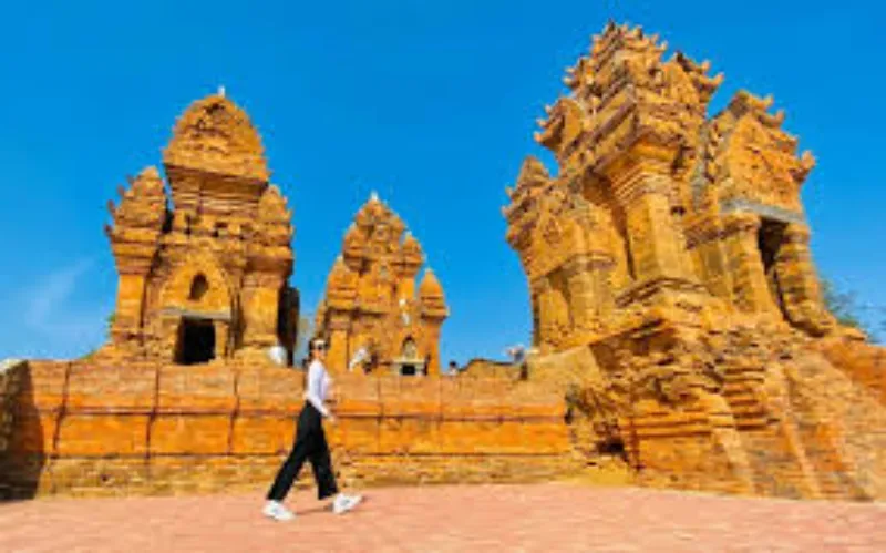 Tìm hiểu háp Po Klong Garai dấu ấn văn hóa Chăm